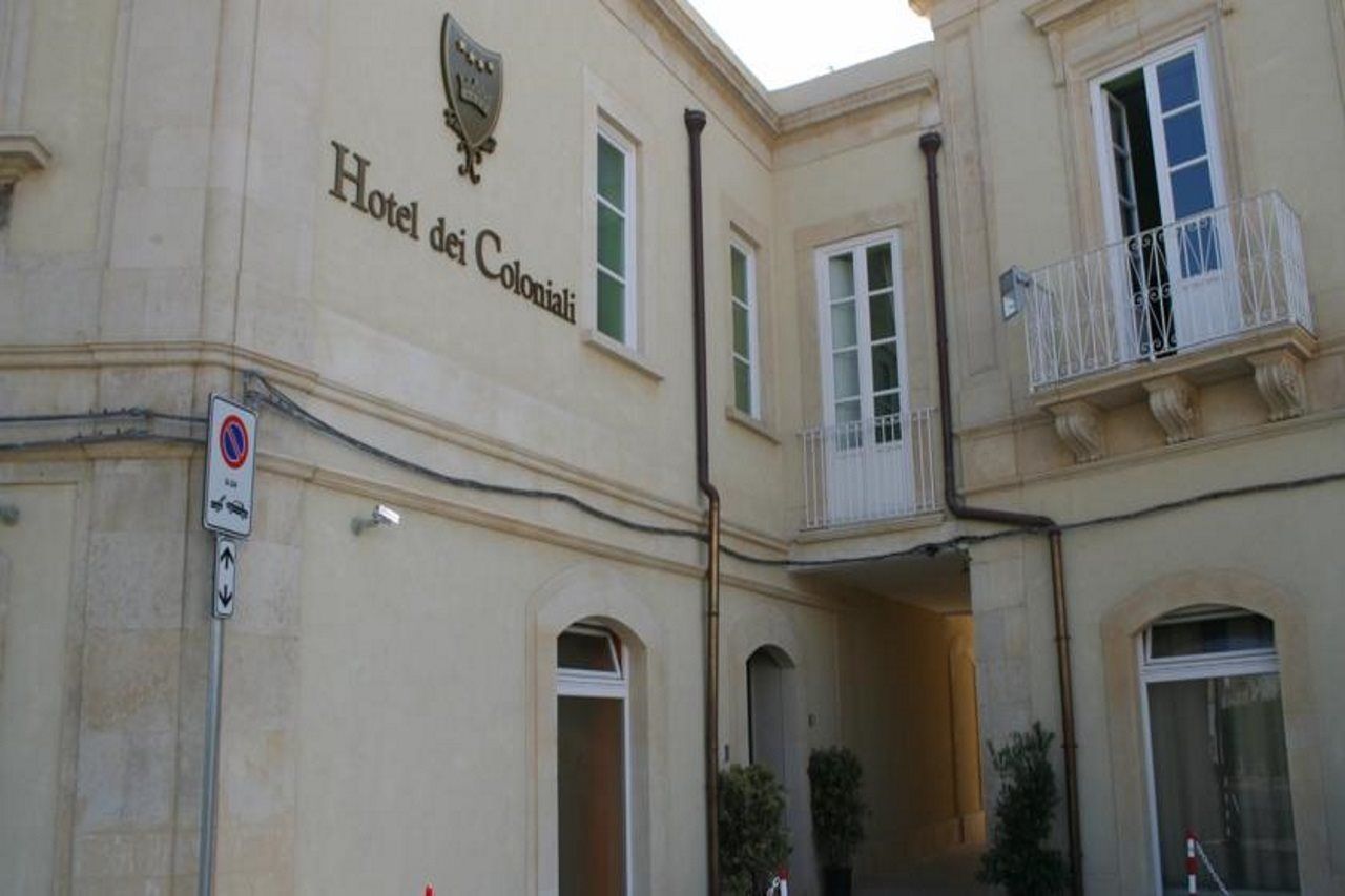 Hotel Dei Coloniali Syrakusa Exteriör bild